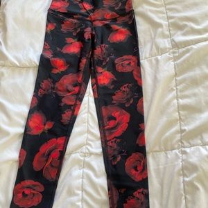 Brand new Victoria’s Secret leggings without tags. Never used.